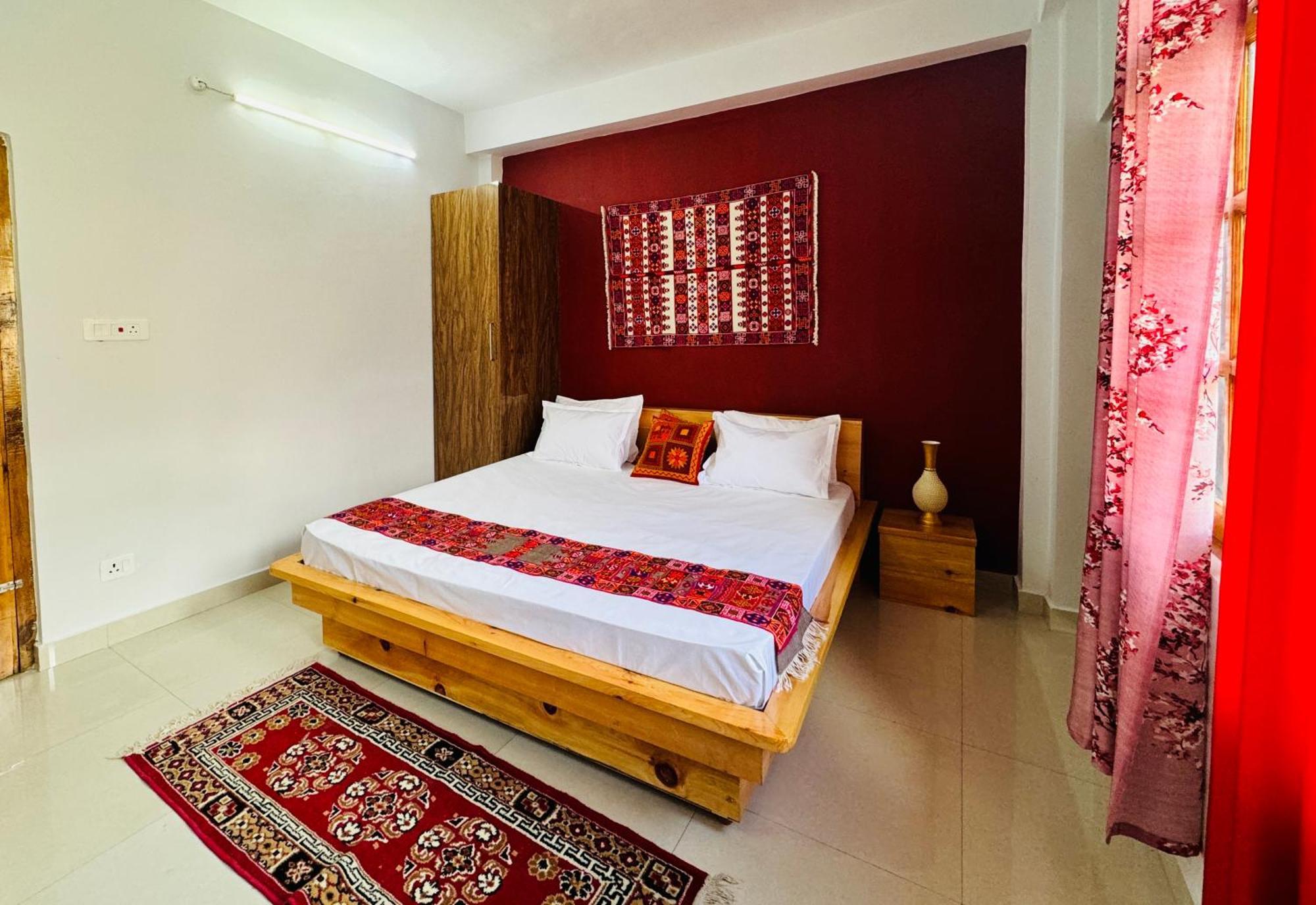קאלפה Pine View Retreat Homestay מראה חיצוני תמונה